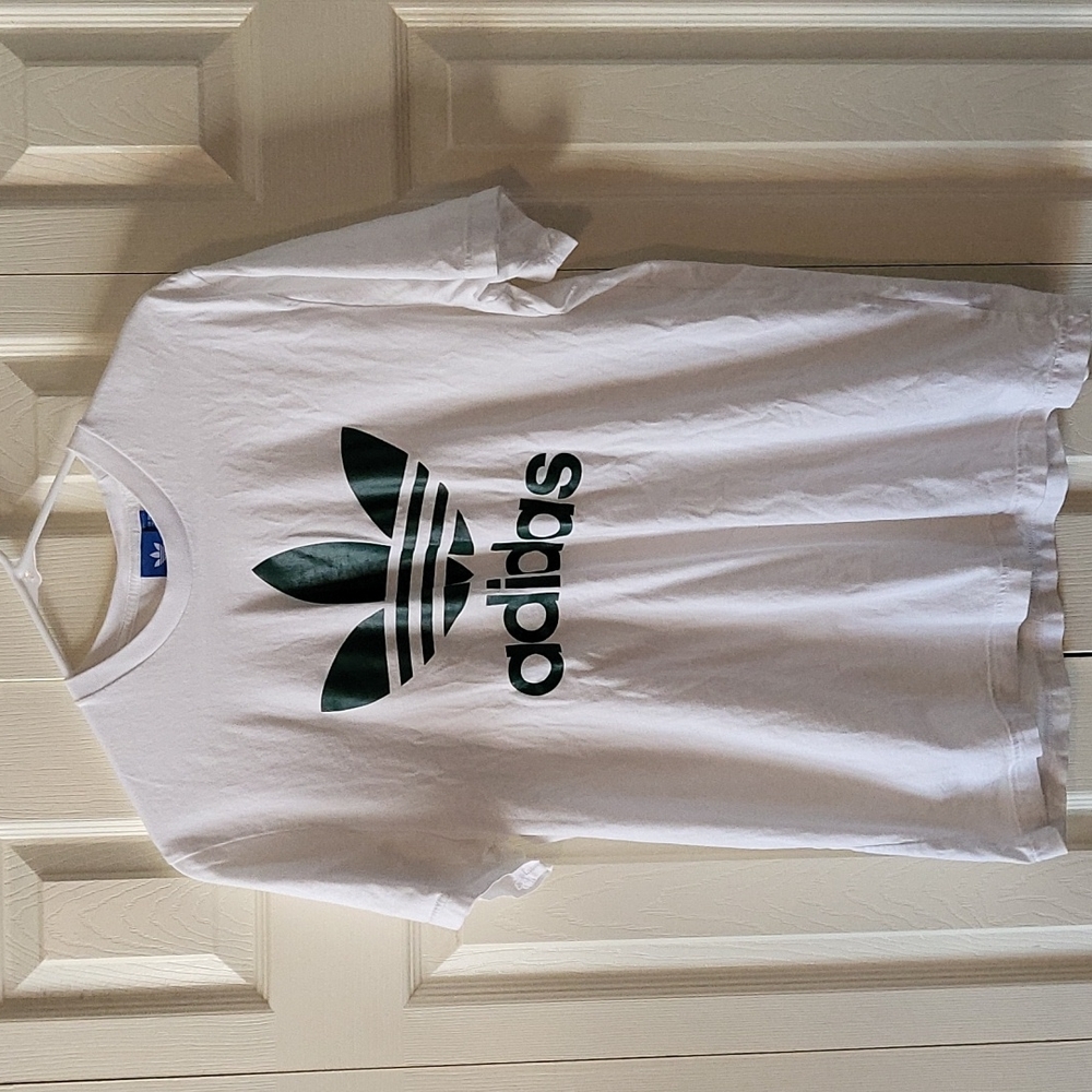 Adidas T-Shirt